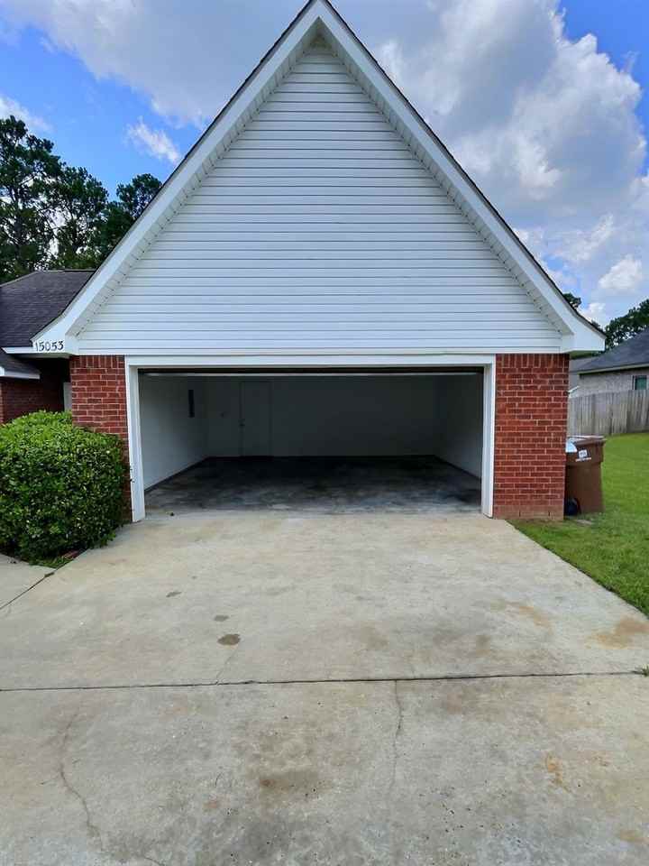 15053 Waterside Pl - Photo 2 of 16