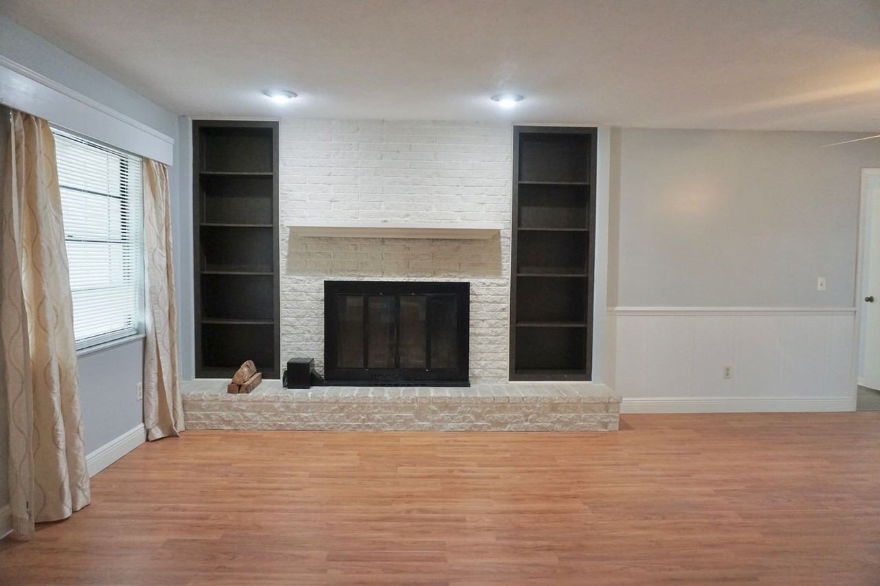 4501 Willowbrook Cir - Photo 3 of 38