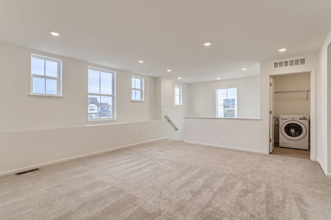 6085 N Malta St - Photo 4 of 11