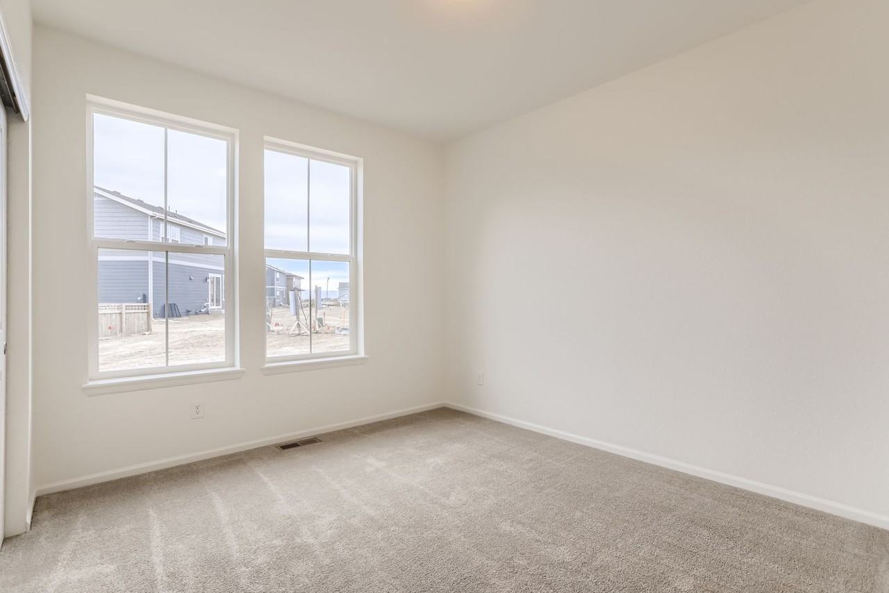 6085 N Malta St - Photo 7 of 11