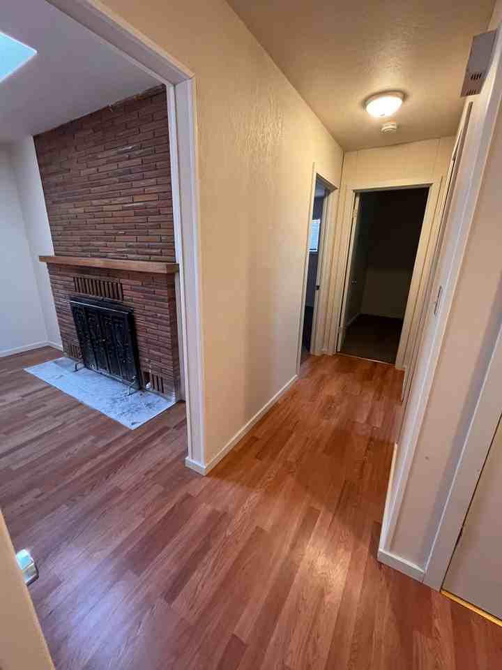 711 83rd Ave Sw - Photo 3 of 18