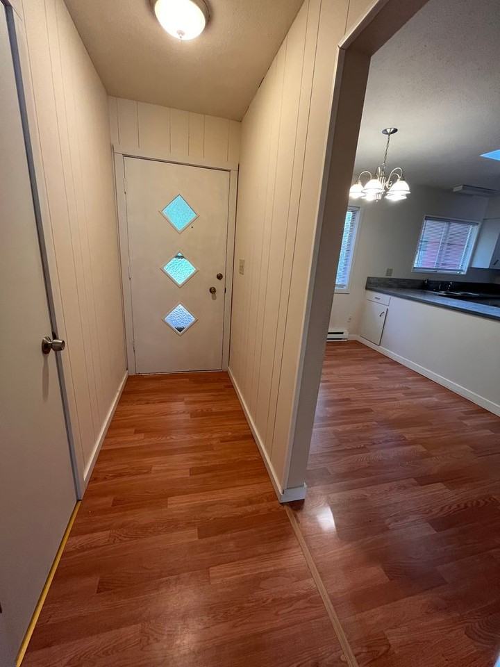 711 83rd Ave Sw - Photo 2 of 18