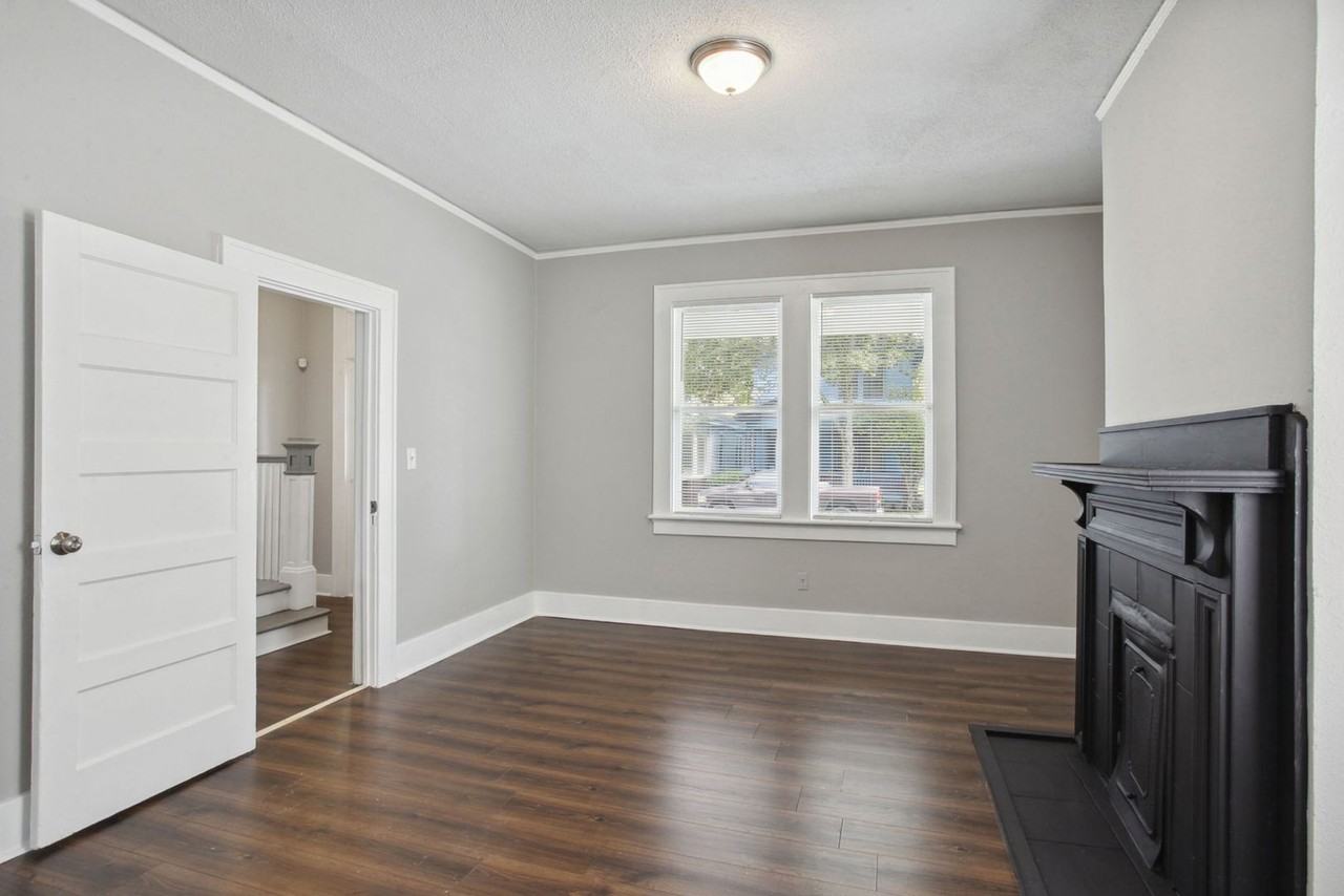 815 E Bolton St - Photo 3 of 22