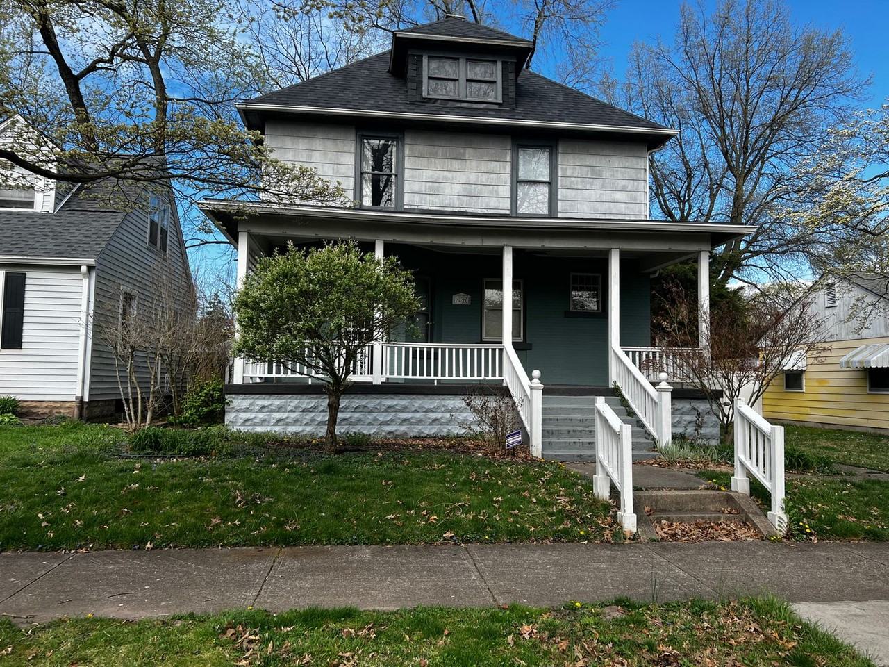 2420 N 10th St - Photo 2 of 20