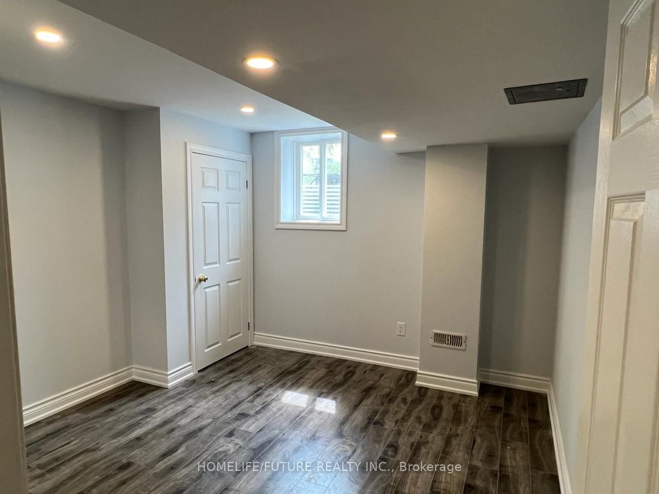 45 Gracewell Road - Photo 3 of 8