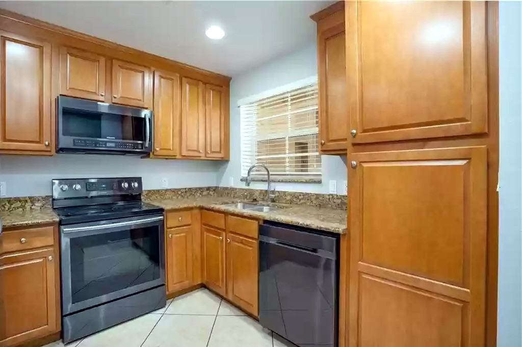 2110 W 1st St #301 - Photo 6 of 40