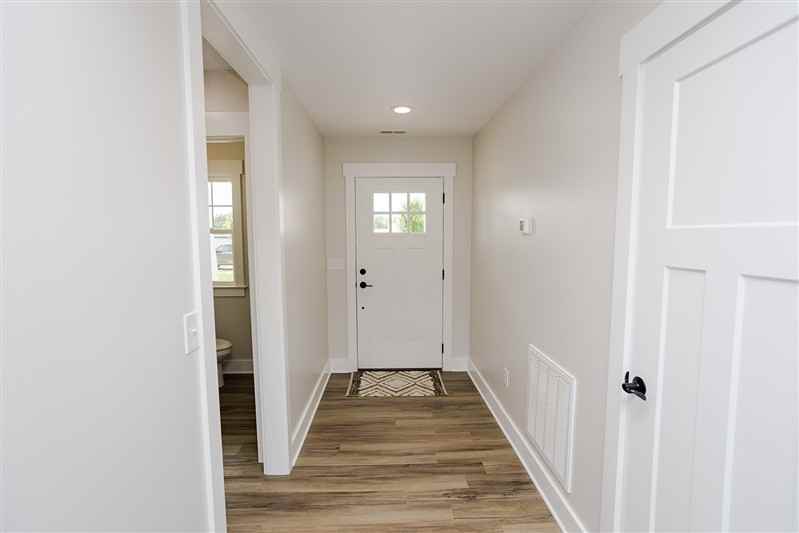 18 Kiley Ln #18 - Photo 2 of 28