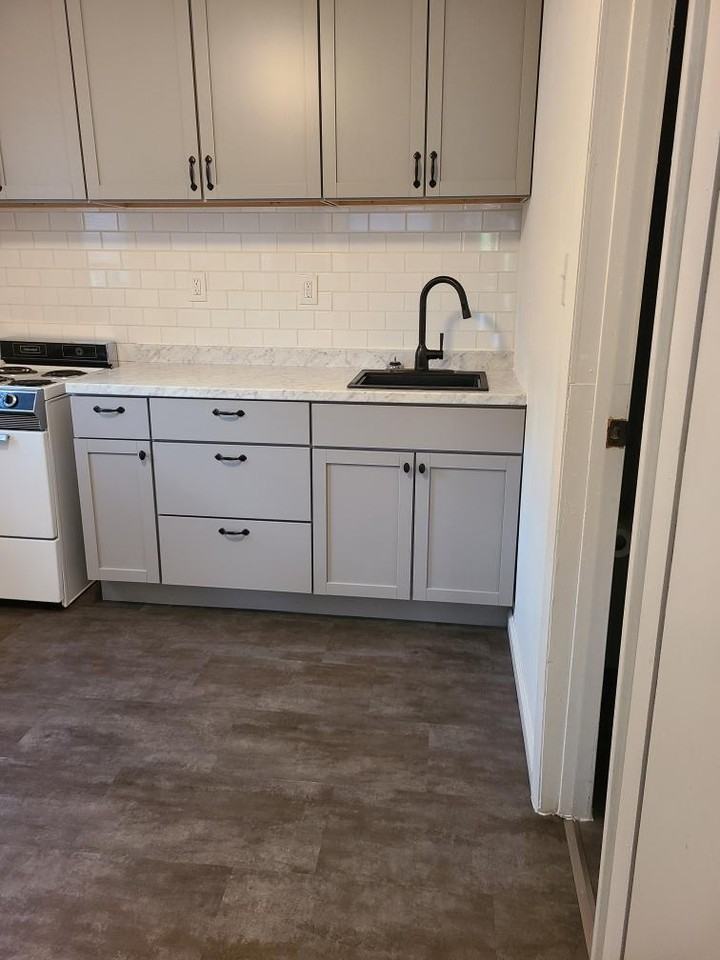 1447 State Ave #3 - Photo 4 of 10