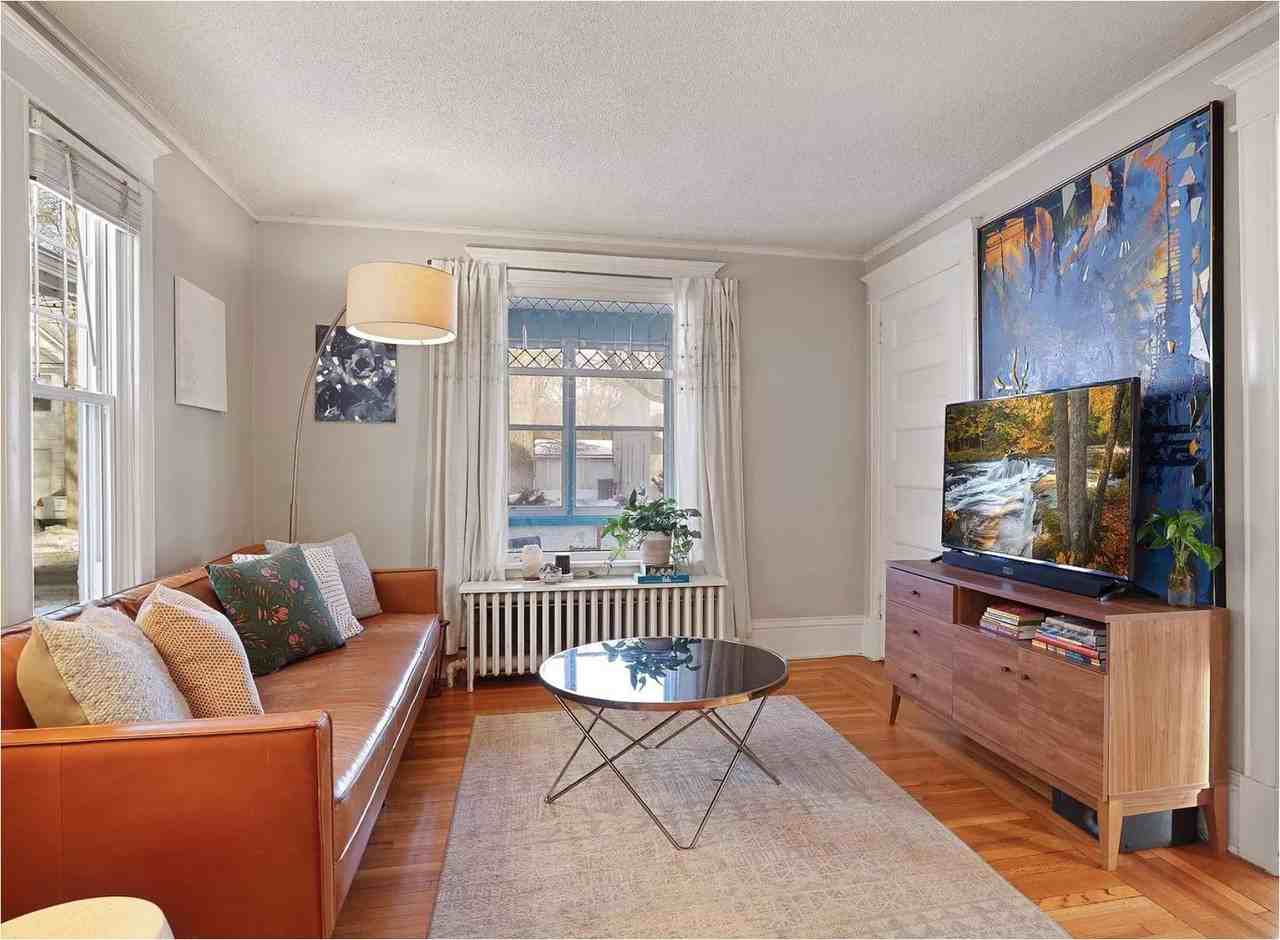 518 19th Ave Ne #NA - Photo 4 of 22