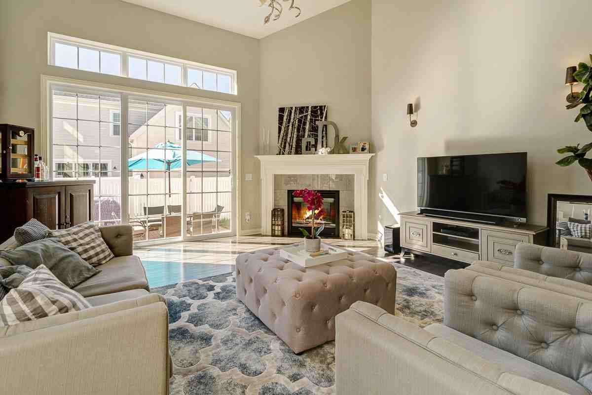 8045 Butterworth Green Dr #NA - Photo 5 of 25