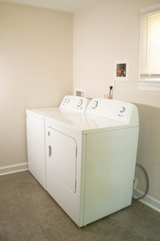 1305 W 27th St #NA - Photo 6 of 15