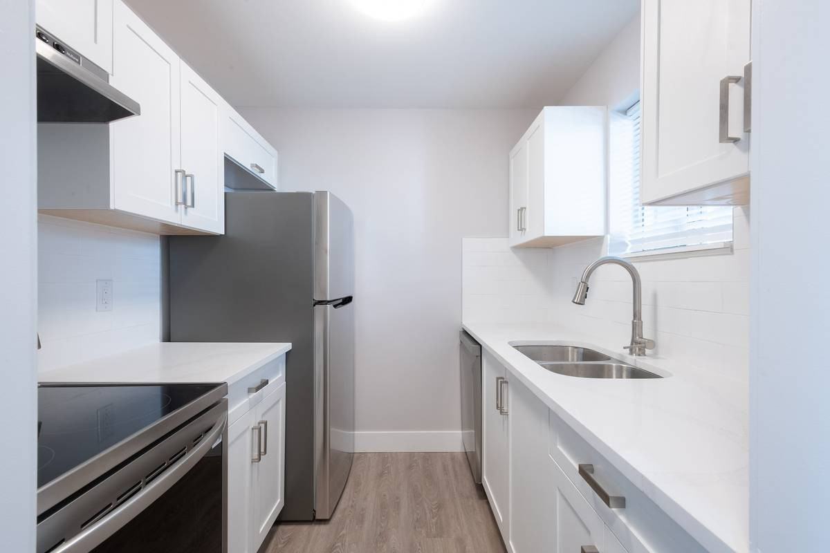 Matthew Court - Photo 3 of 5