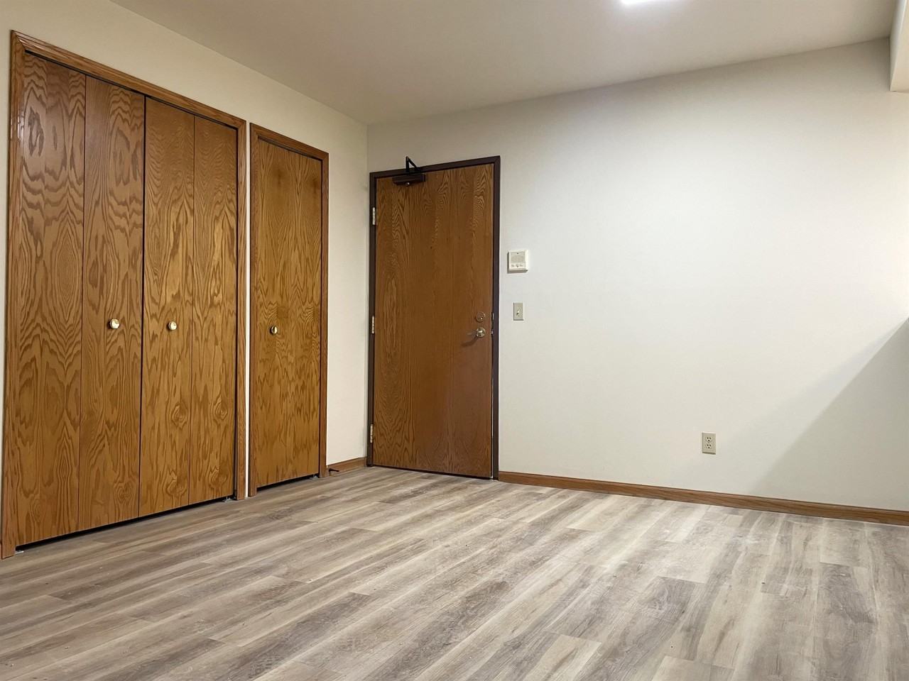 2411 Tawhee Dr #104 - Photo 5 of 18