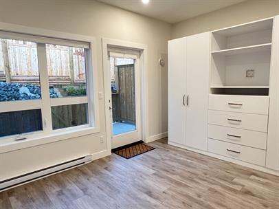 352 Hirst Ave W #5 - Photo 6 of 18