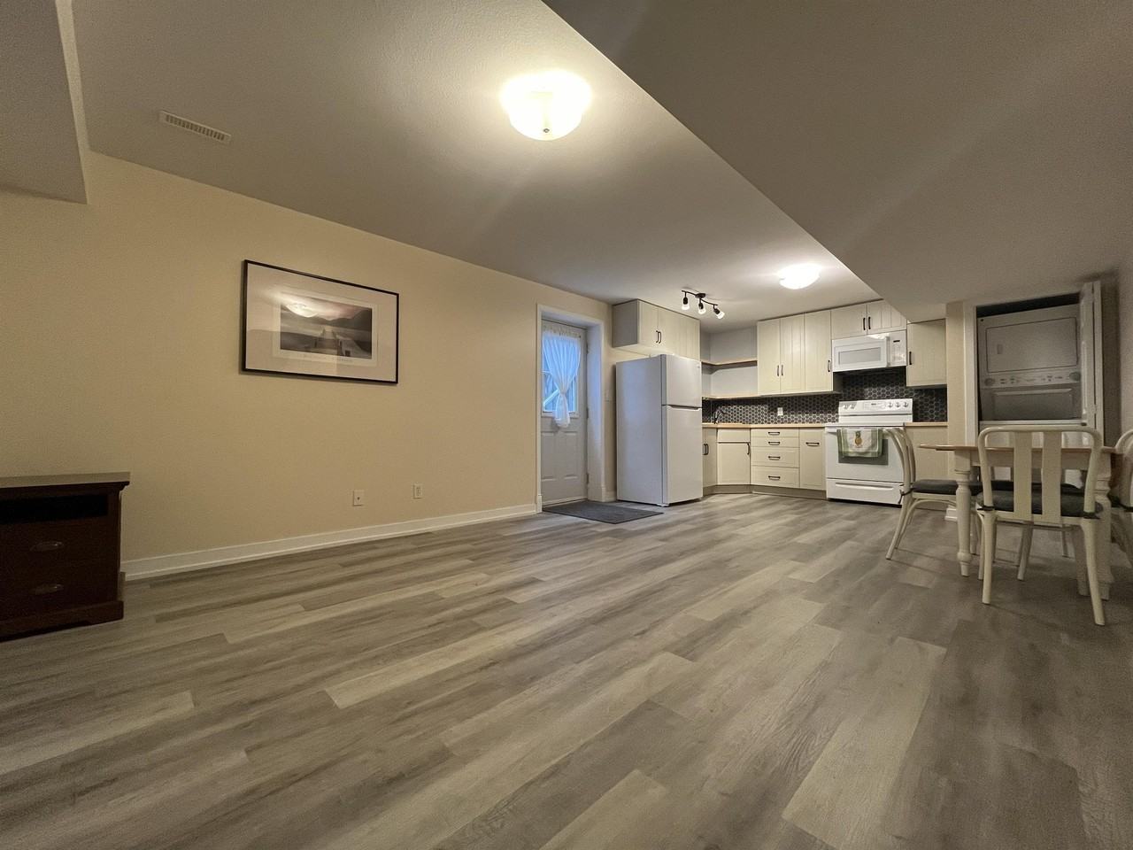 46508 Lear Dr #B - Photo 5 of 16