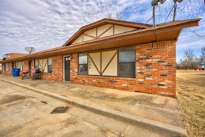 featured image of 626 N Robin Way #1