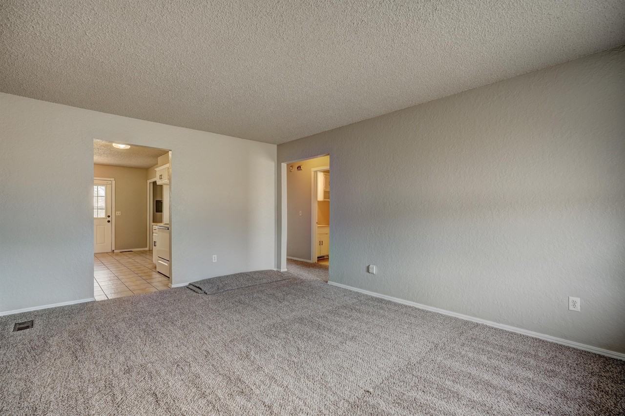 626 N Robin Way #1 - Photo 2 of 12