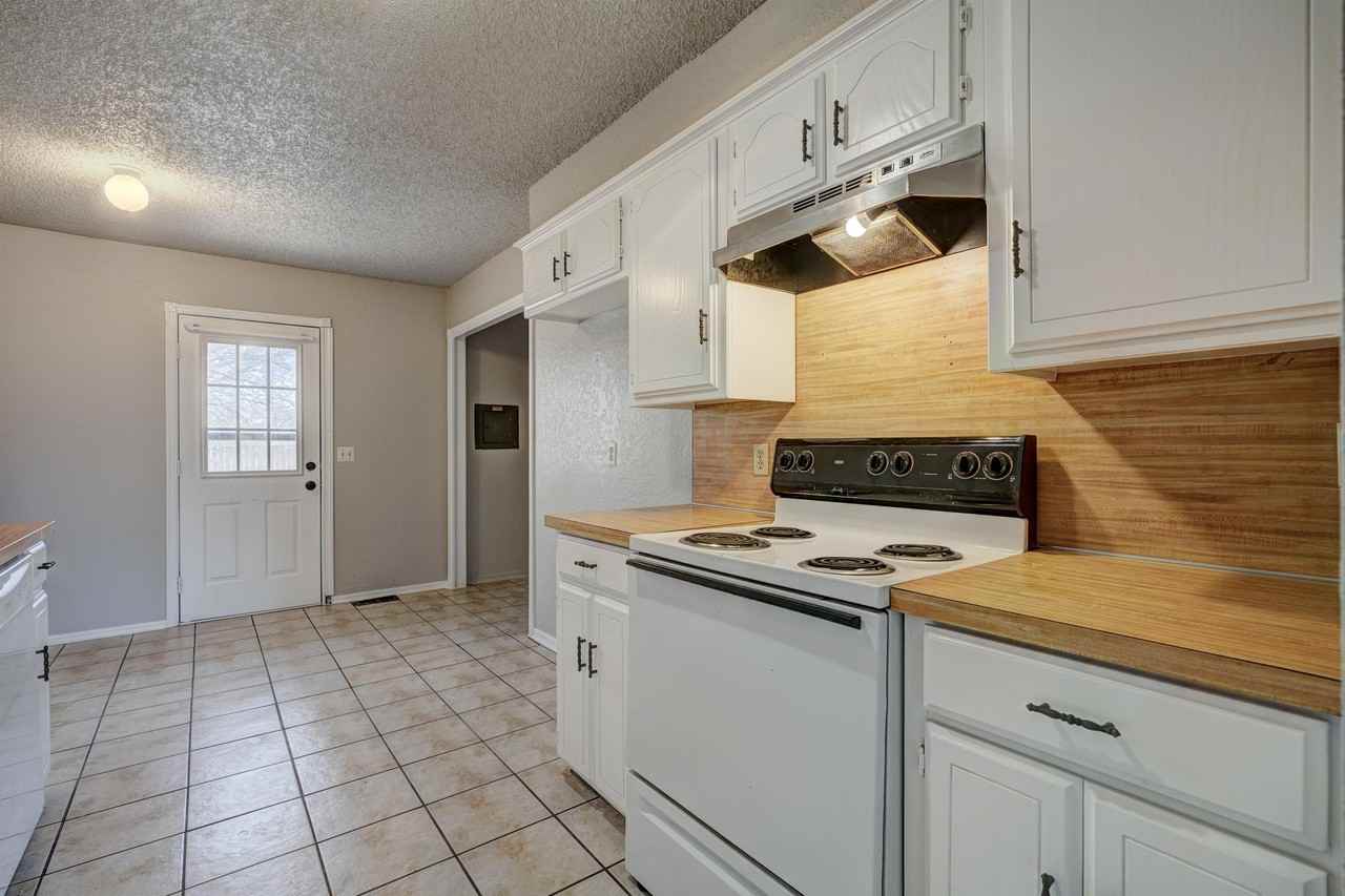 626 N Robin Way #1 - Photo 4 of 12