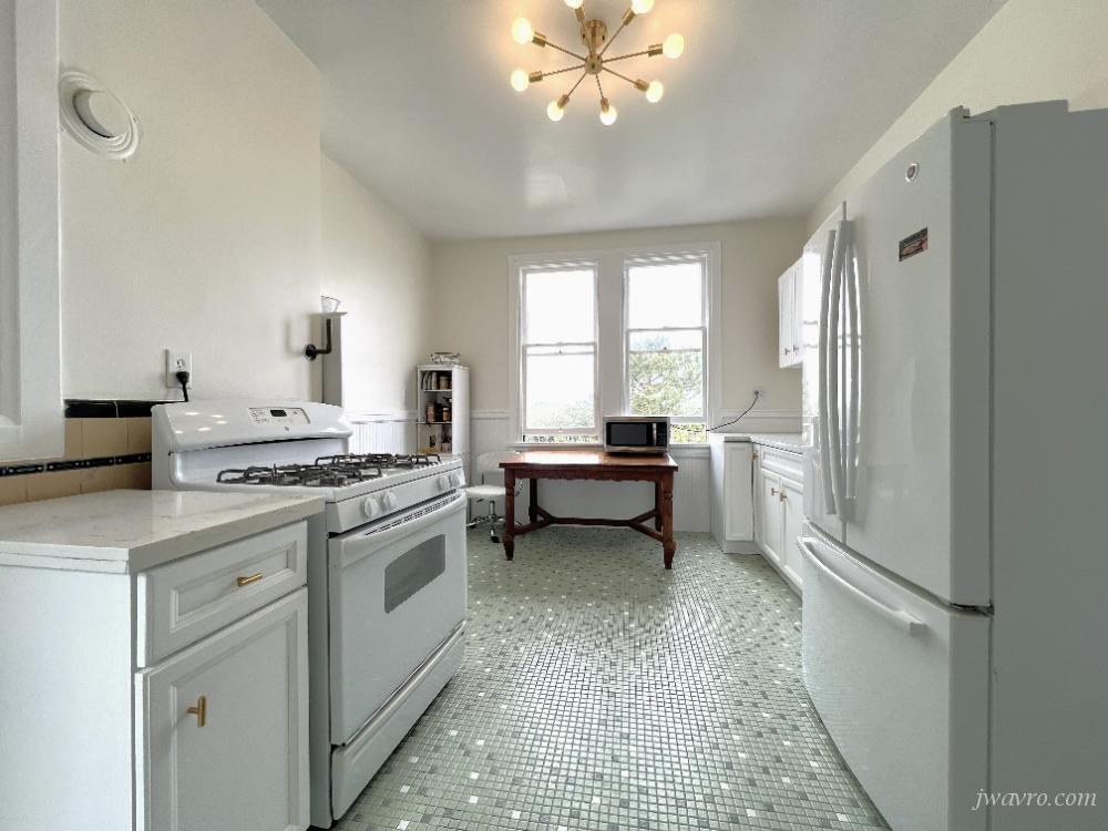 & 254 Carl Street & Stanyan St. - Photo 7 of 17