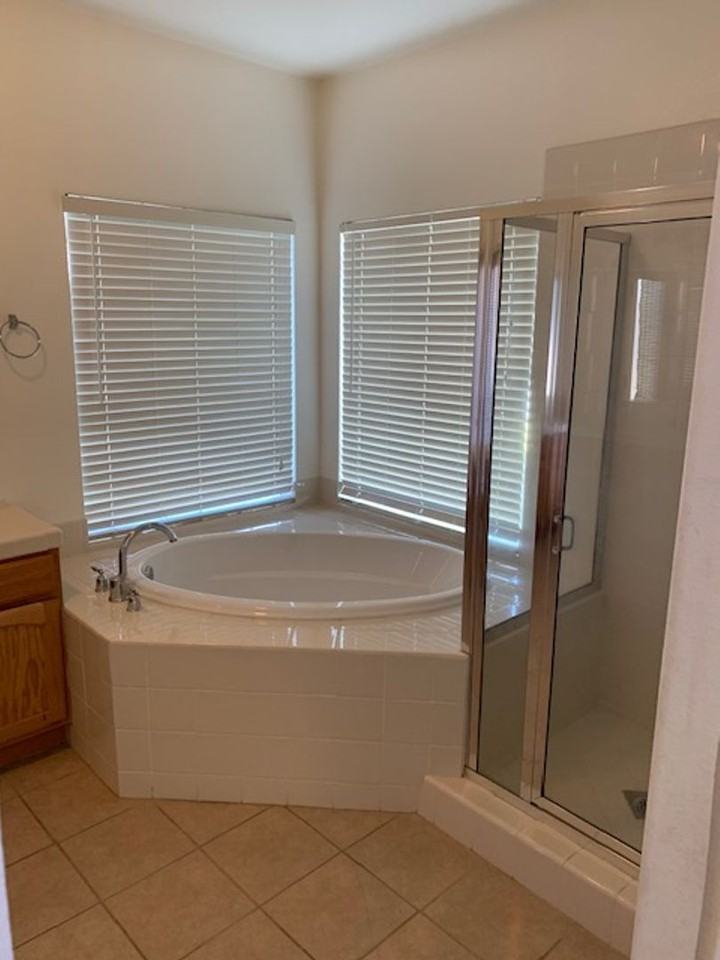 1646 Orange Cir - Photo 2 of 13