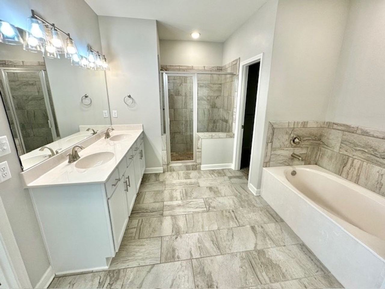 380 Azalea Drive - Photo 6 of 12