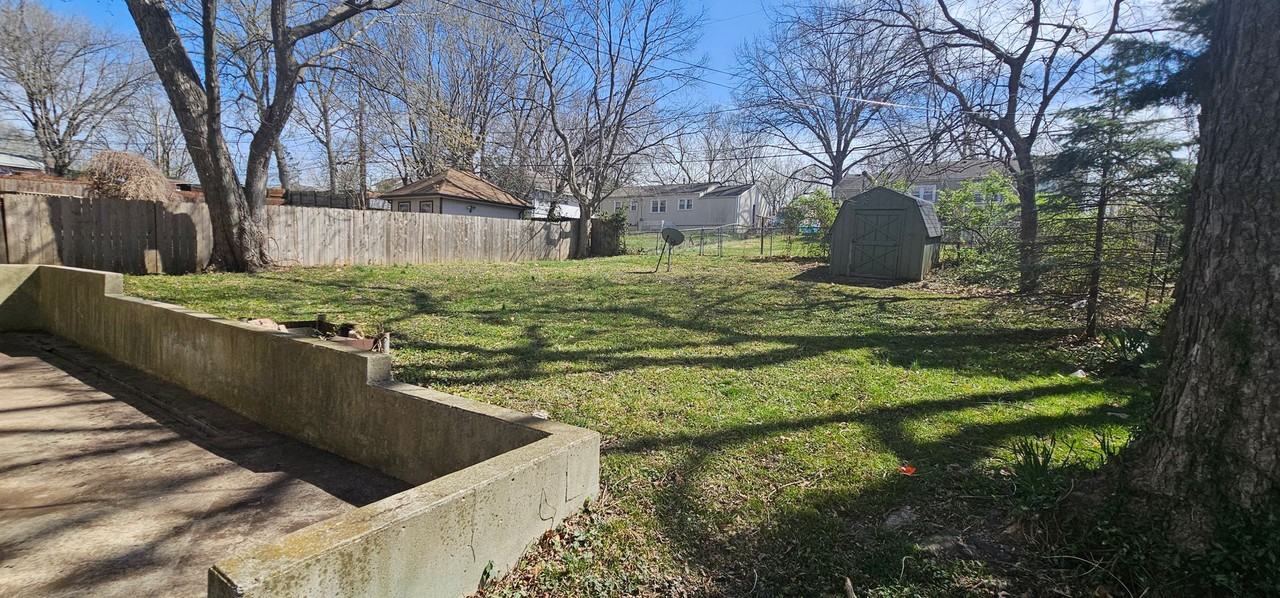 4611 Ne 48th St - Photo 3 of 48