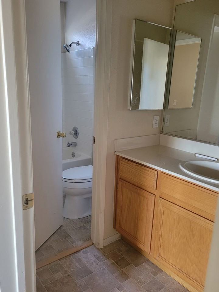 3168 Orchard View Dr - Photo 5 of 13