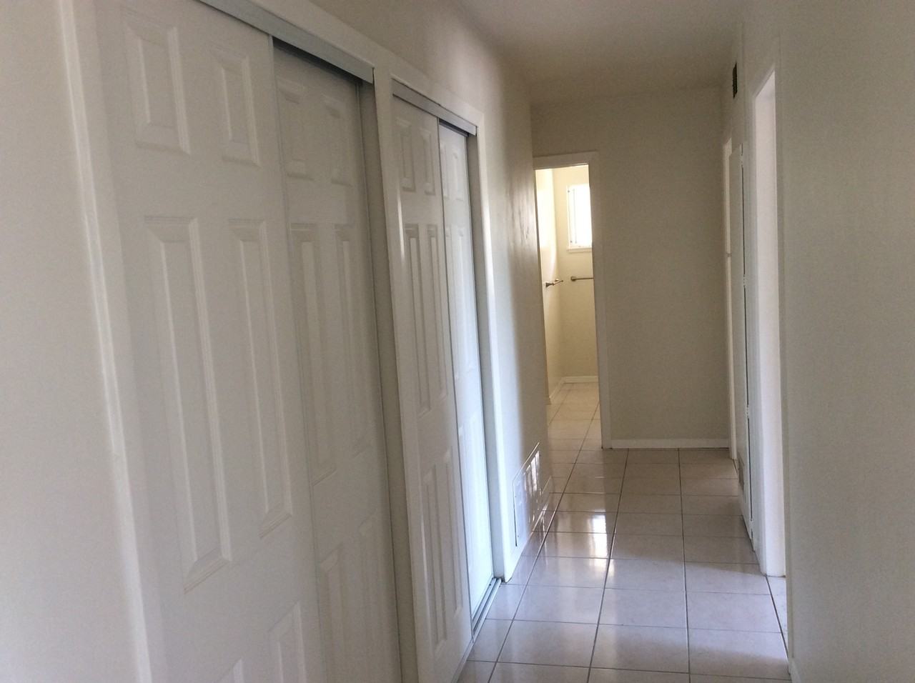 5135 Bixel Dr - Photo 6 of 35