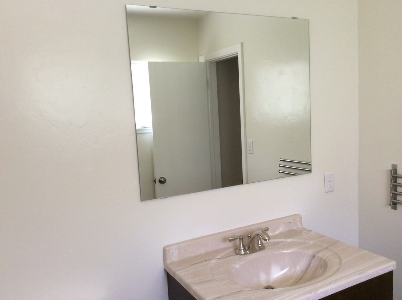 5135 Bixel Dr - Photo 7 of 35