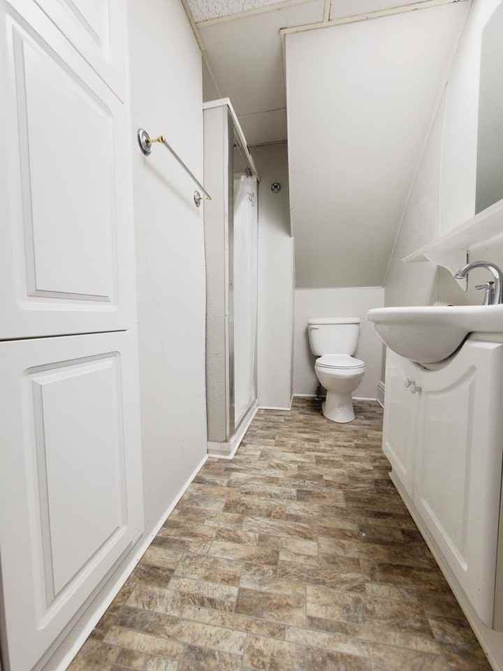 354 Greenwich - Photo 3 of 4