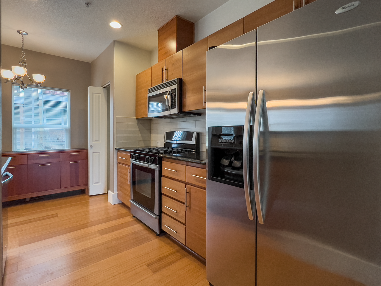 730 Nw 118th Ave #101 - Photo 3 of 37