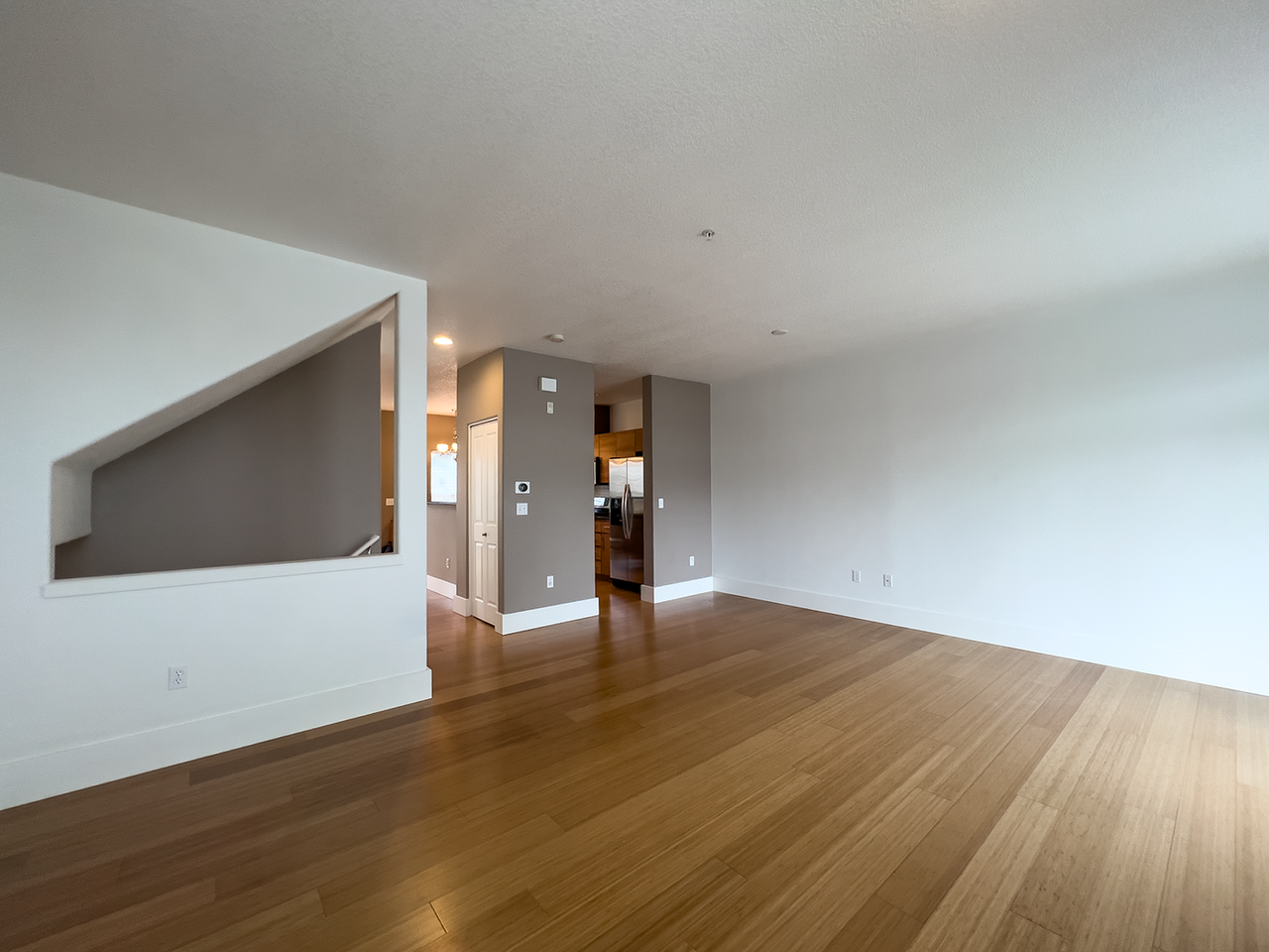 730 Nw 118th Ave #101 - Photo 6 of 37