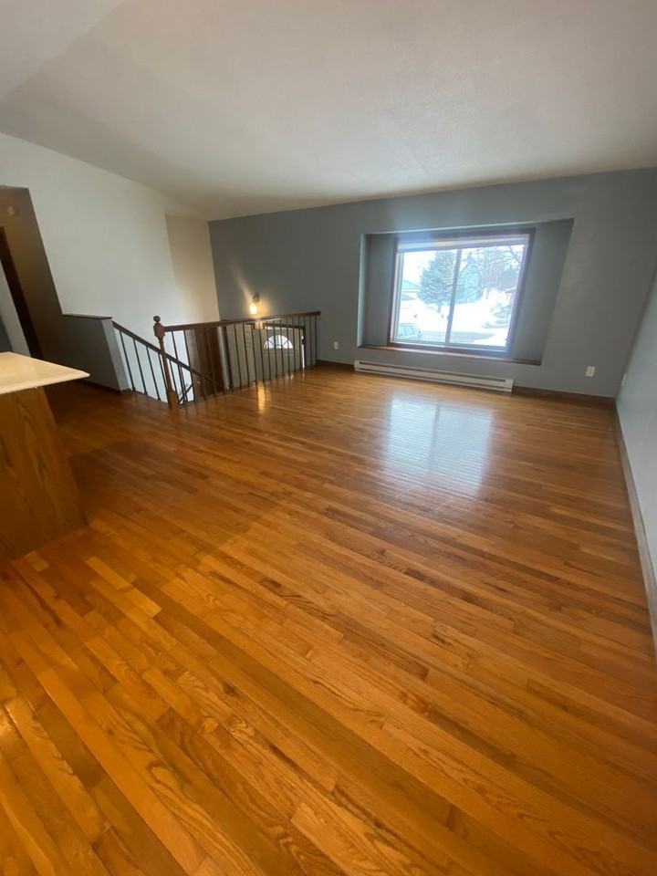 2807 26th Street Cir S - Photo 4 of 25