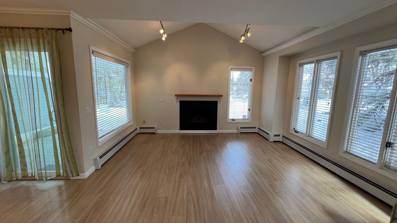 6557 Cimarron Cir - Photo 2 of 29