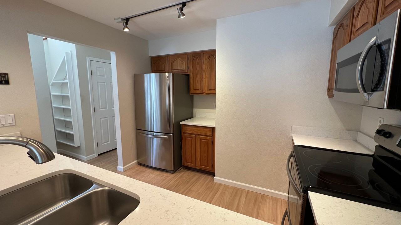 6557 Cimarron Cir - Photo 6 of 29