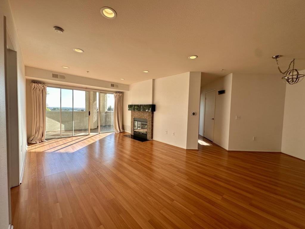 11385 Affinity Court - Photo 2 of 27