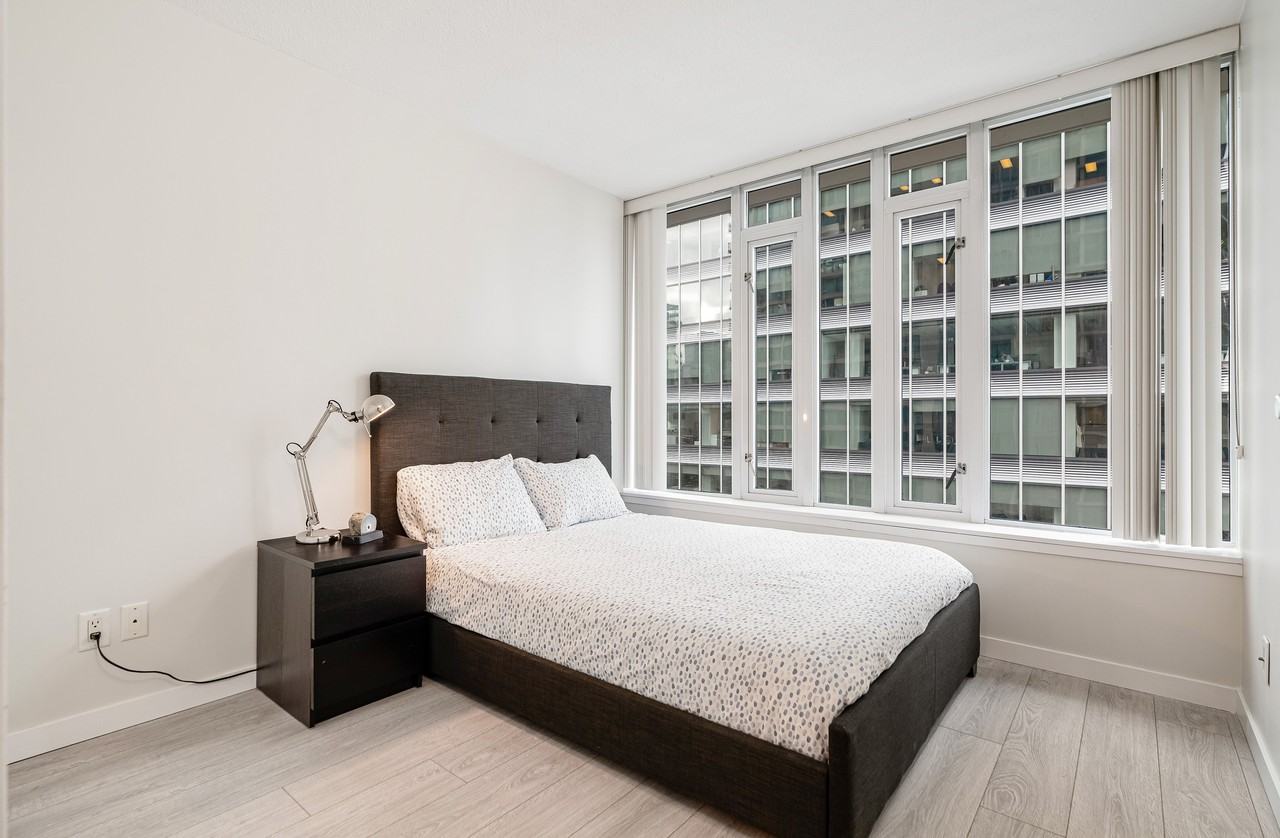 610 Granville Street - Photo 13
