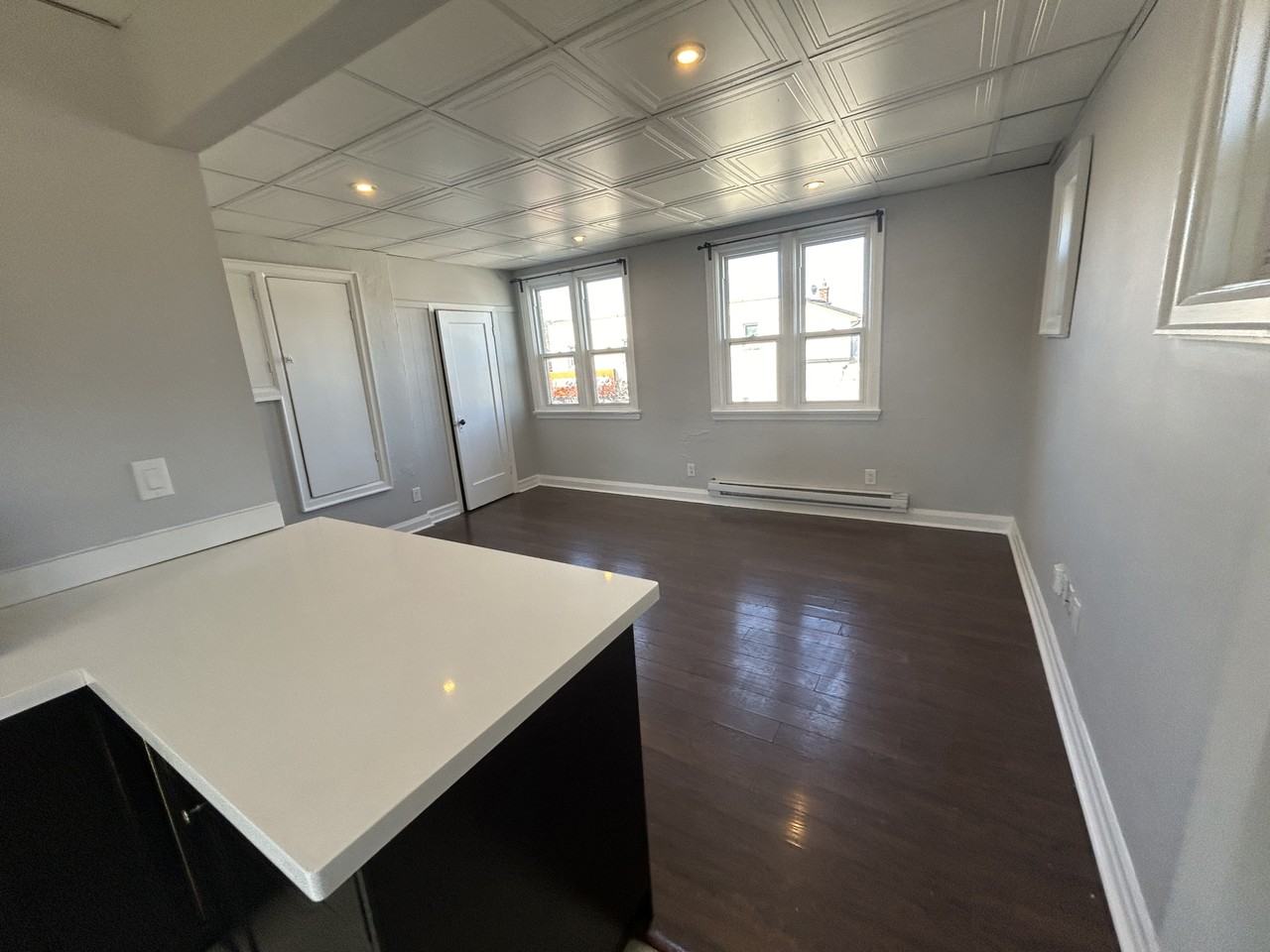 1285 Main St East 2 Apartments 1285 Main St E, Hamilton, ON L8K 1B3