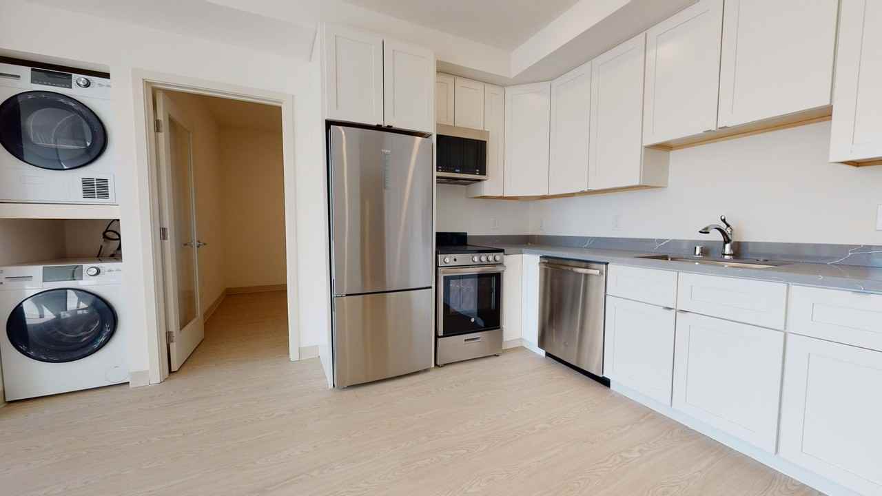 363 6th St - Photo 6 of 32