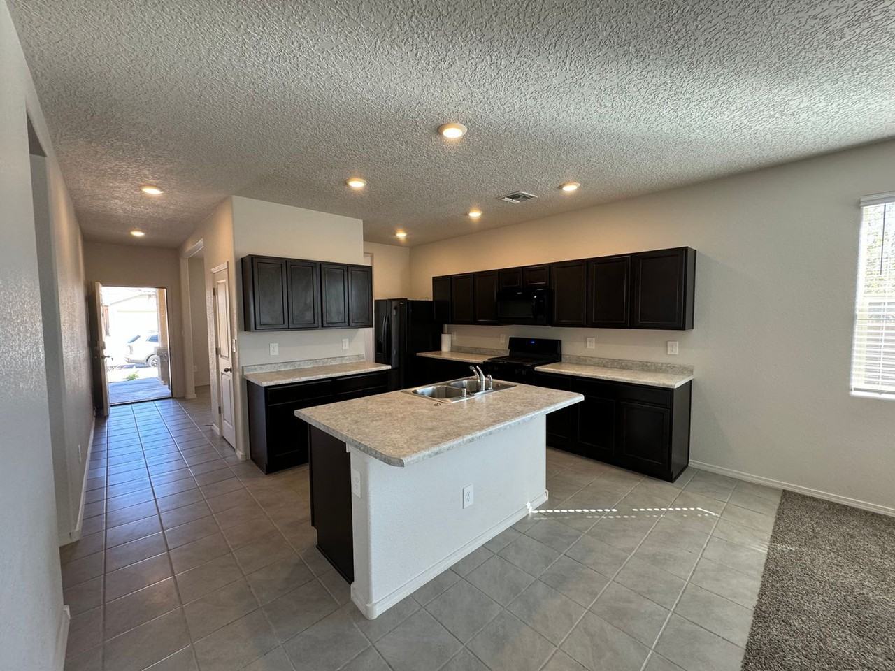 3401 Prairie Sage Street - Photo 5 of 25