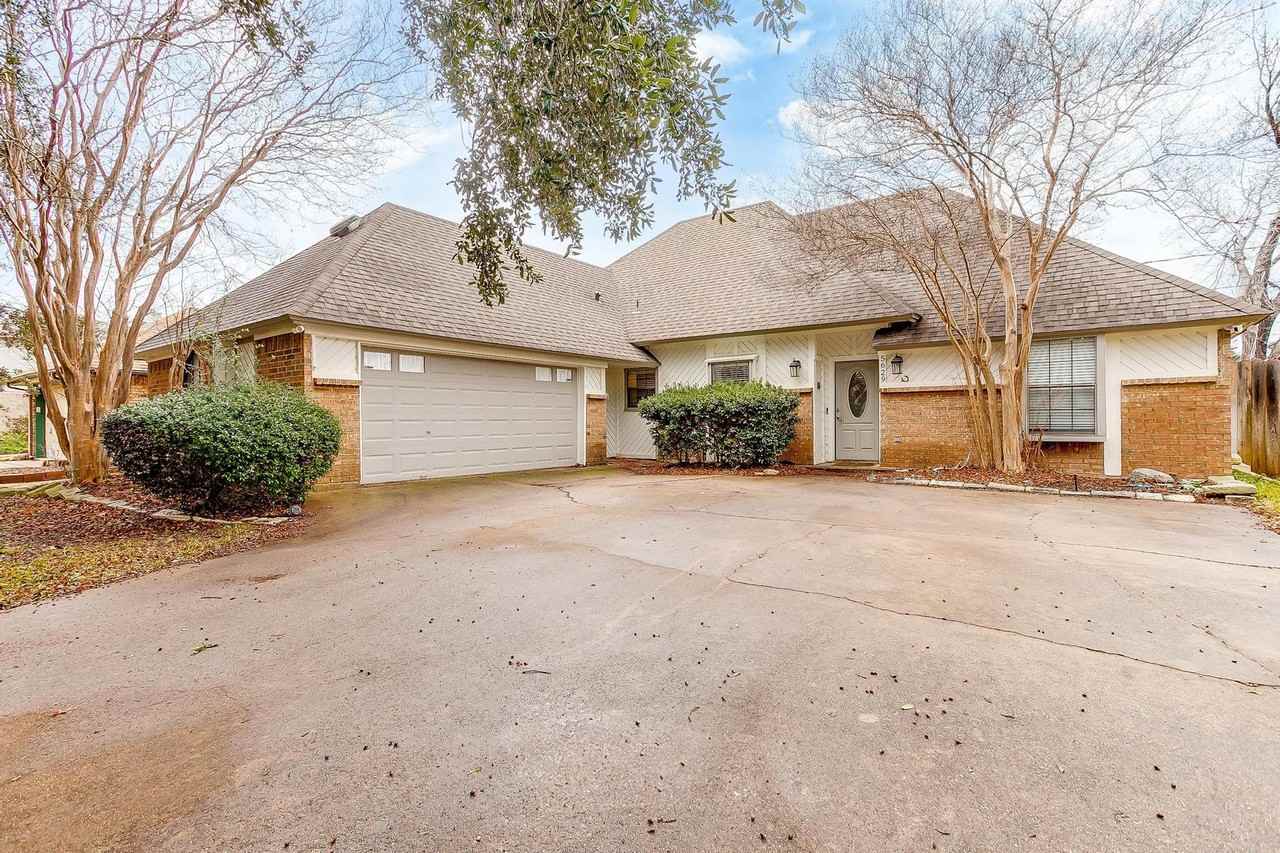 5629 Guadalajara Dr - Photo 3 of 40