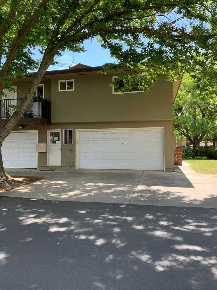 2806 Bidwell St #1 - Photo 2 of 11