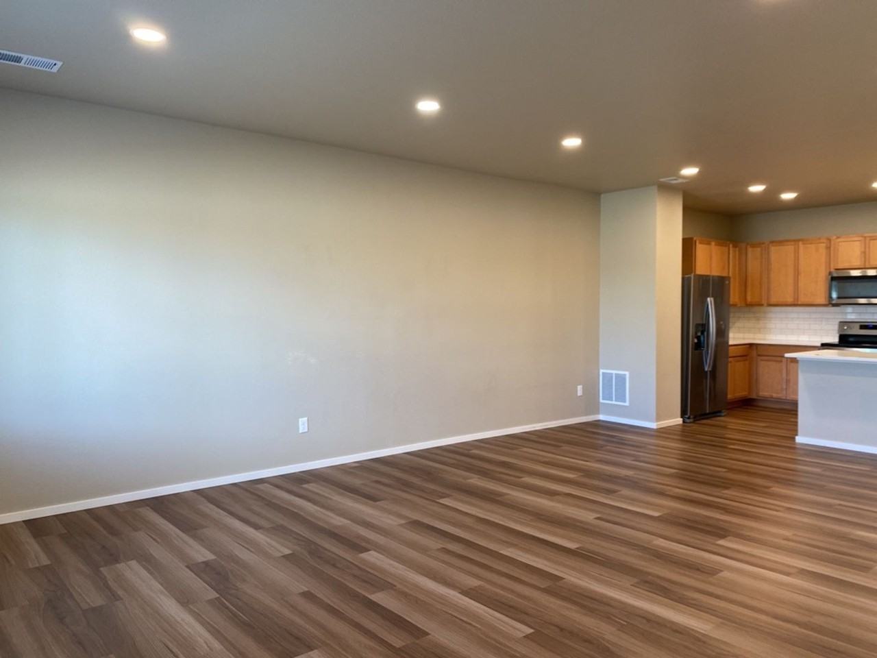 3631 Ronald Reagan Ave - Photo 3 of 40