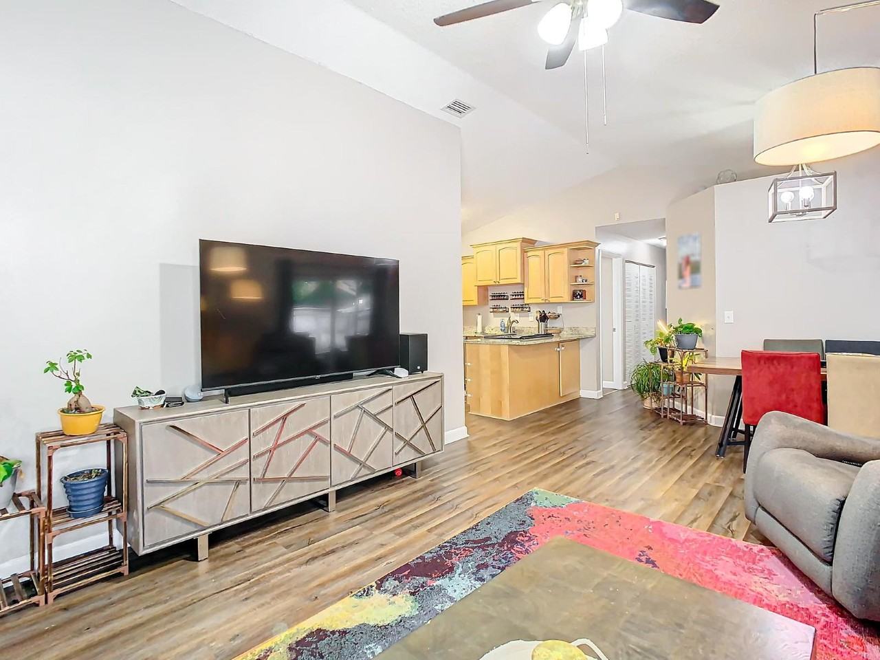 2760 Braham Ct - Photo 3 of 48