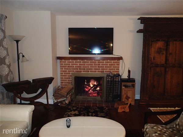 9109 Weant Dr - Photo 2 of 15