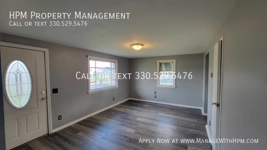 2406 24th St Ne - Photo 3 of 11