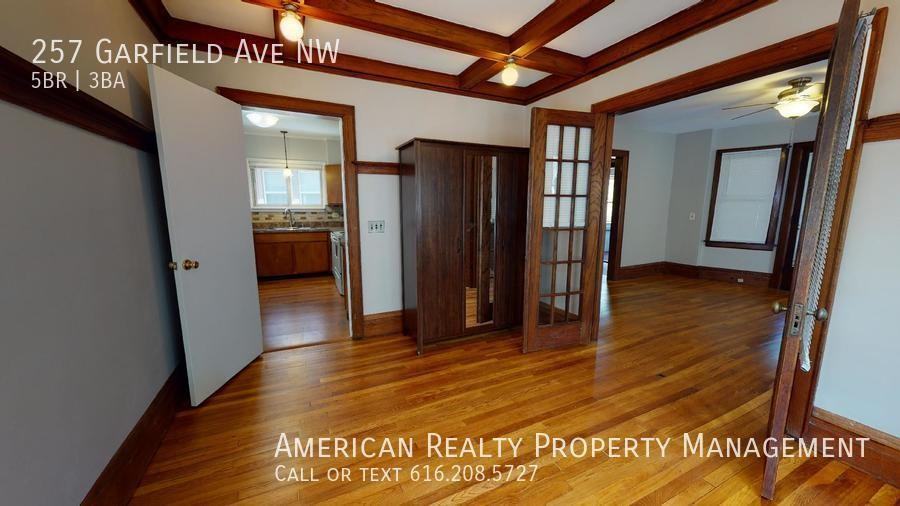 257 Garfield Ave Nw - Photo 5 of 25