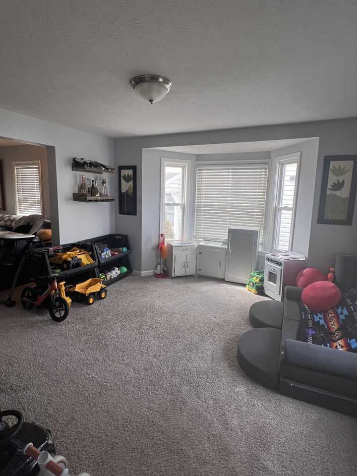 17 Alpha St #NA - Photo 3 of 10