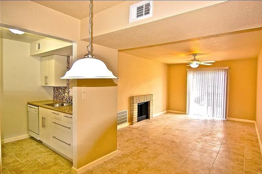 12630 Ashford Meadow Dr #D - Photo 6 of 9