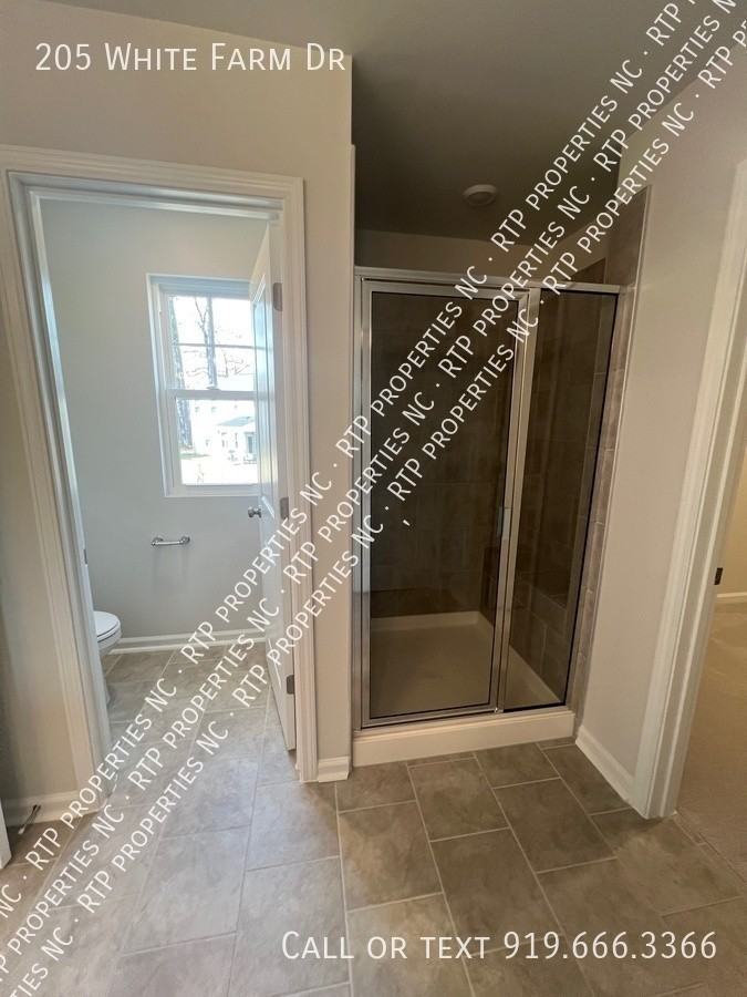 205 White Farm Dr - Photo 3 of 27